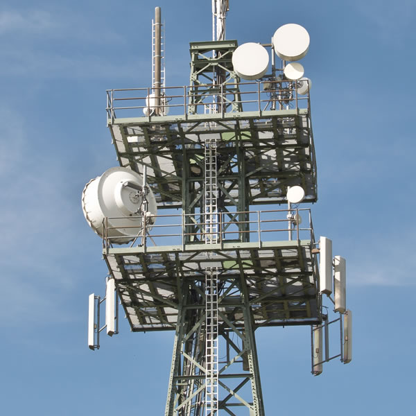 mantenimiento obras torre microondas telecomunicaciones merida